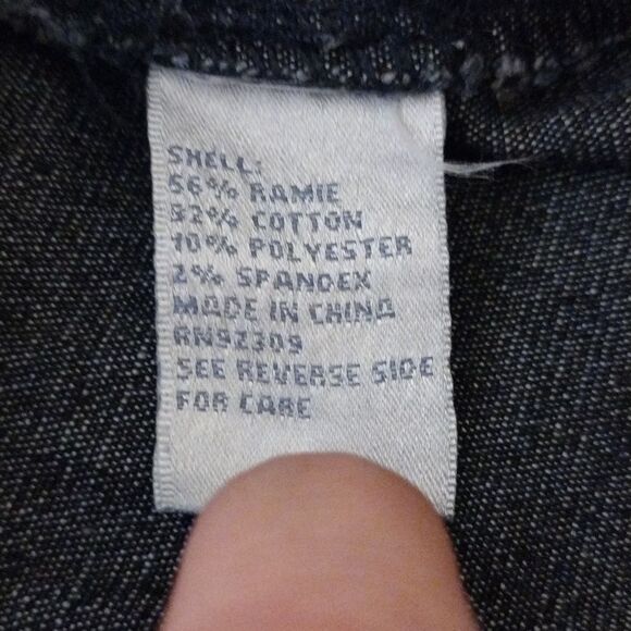 CONSIGNMENT! NWT Beautiful Beaded Denim Vest by Diane Gilman size L! - Picture 3 of 14